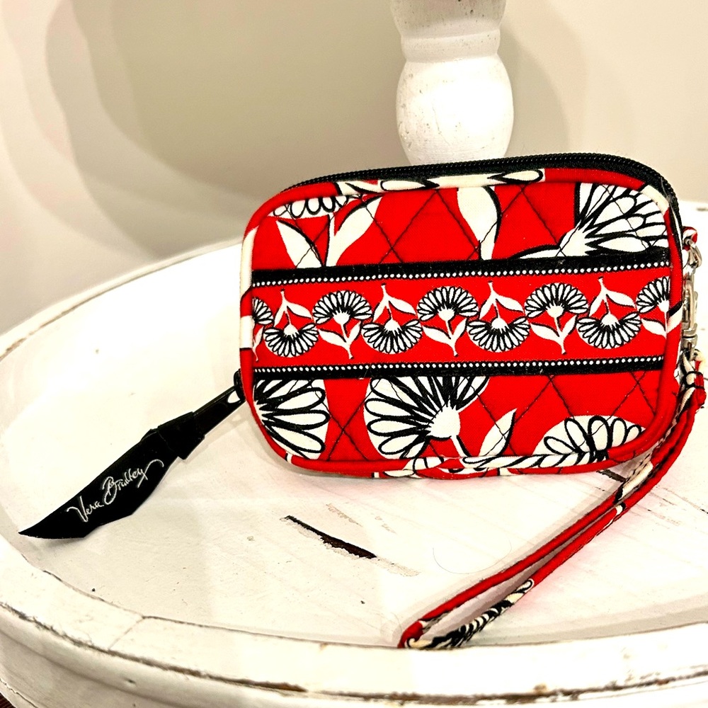 VERA BRADLEY WRISLET